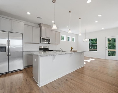 1670 Eagle Drive - Photo Thumbnail 10