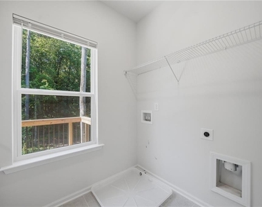 1670 Eagle Drive - Photo Thumbnail 19