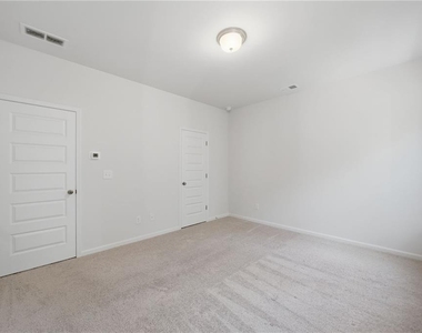 1670 Eagle Drive - Photo Thumbnail 32