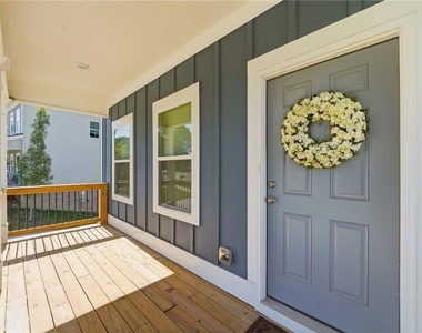 1670 Eagle Drive - Photo Thumbnail 2