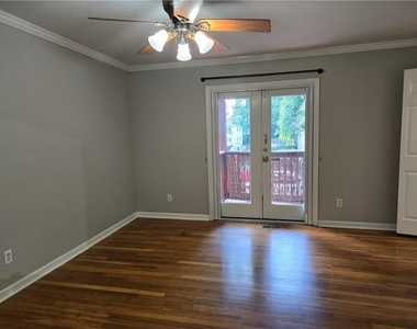 317 8th Street Ne - Photo Thumbnail 7