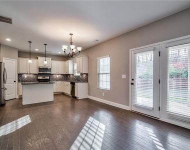 4914 Whisper Creek Court - Photo Thumbnail 10