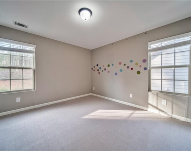4914 Whisper Creek Court - Photo Thumbnail 21