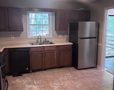 1634 Kimble Drive Sw - Photo Thumbnail 2