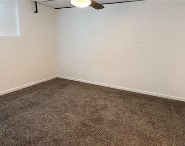 412 Hickory Walk - Photo Thumbnail 22