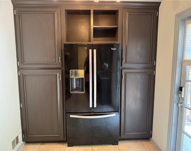 412 Hickory Walk - Photo Thumbnail 5
