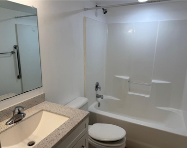 412 Hickory Walk - Photo Thumbnail 21