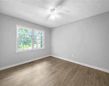 608 Wood Ridge Drive - Photo Thumbnail 20