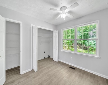 608 Wood Ridge Drive - Photo Thumbnail 17