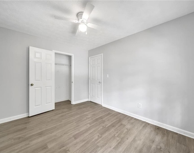 608 Wood Ridge Drive - Photo Thumbnail 21