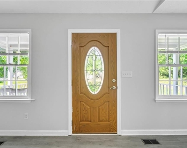 608 Wood Ridge Drive - Photo Thumbnail 9