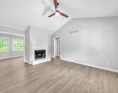 608 Wood Ridge Drive - Photo Thumbnail 10