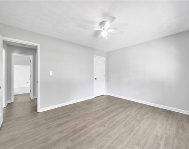 608 Wood Ridge Drive - Photo Thumbnail 24