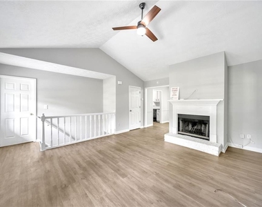 608 Wood Ridge Drive - Photo Thumbnail 8