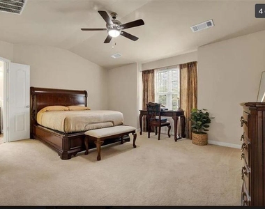 3689 Brockenhurst Drive - Photo Thumbnail 6