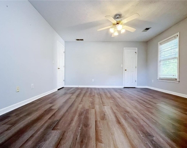 3060 Oak Meadow Drive - Photo Thumbnail 28