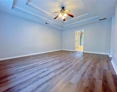 3060 Oak Meadow Drive - Photo Thumbnail 18