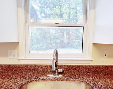 3060 Oak Meadow Drive - Photo Thumbnail 12