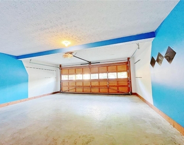 3060 Oak Meadow Drive - Photo Thumbnail 32