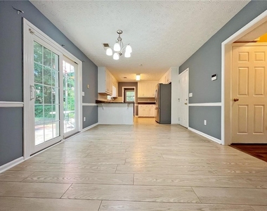 3060 Oak Meadow Drive - Photo Thumbnail 8