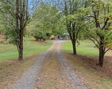696 Keetor Road - Photo Thumbnail 12