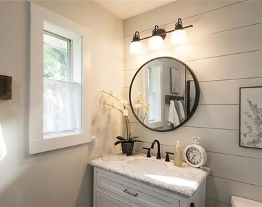 696 Keetor Road - Photo Thumbnail 11