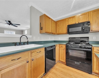 225 Osmanthus Way - Photo Thumbnail 5