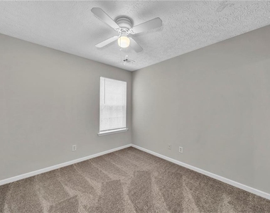 225 Osmanthus Way - Photo Thumbnail 14