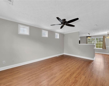 225 Osmanthus Way - Photo Thumbnail 6