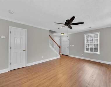 225 Osmanthus Way - Photo Thumbnail 9