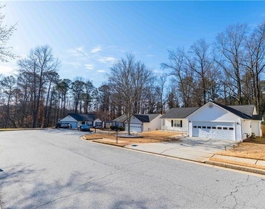 199 Amelia Creek Way - Photo Thumbnail 8