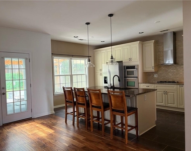 12835 Morningpark Circle - Photo Thumbnail 7