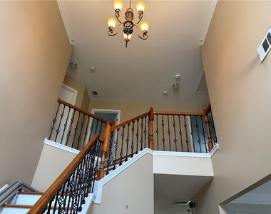 12835 Morningpark Circle - Photo Thumbnail 11