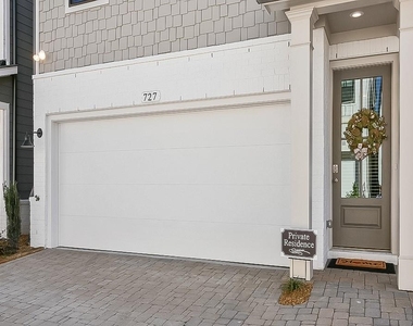 727 Stickley Oak Way - Photo Thumbnail 6