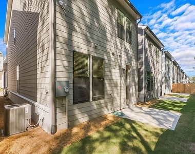 727 Stickley Oak Way - Photo Thumbnail 24