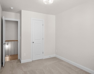 727 Stickley Oak Way - Photo Thumbnail 21