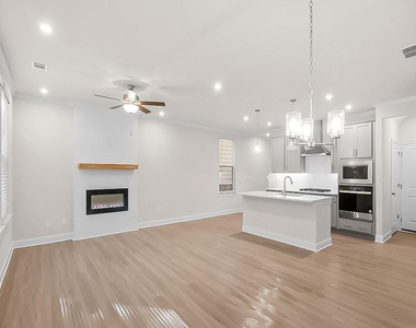 727 Stickley Oak Way - Photo Thumbnail 9