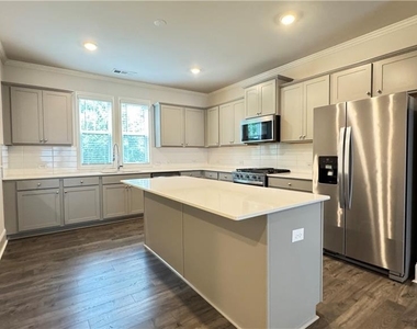 285 Vista Lane - Photo Thumbnail 7