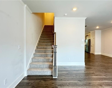 285 Vista Lane - Photo Thumbnail 18