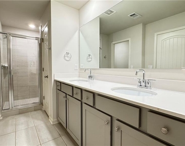 285 Vista Lane - Photo Thumbnail 30