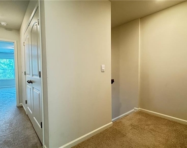 285 Vista Lane - Photo Thumbnail 21