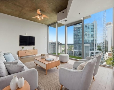 3324 Peachtree Road Ne - Photo Thumbnail 2
