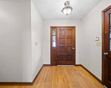 1131 Lafayette Drive Sw - Photo Thumbnail 5
