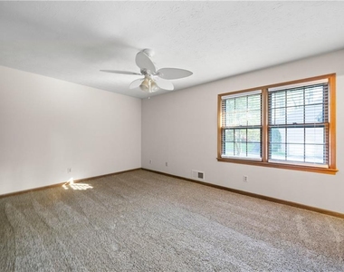 1131 Lafayette Drive Sw - Photo Thumbnail 15