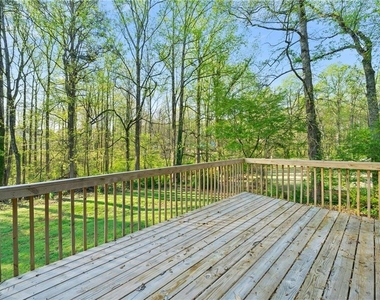 1131 Lafayette Drive Sw - Photo Thumbnail 18