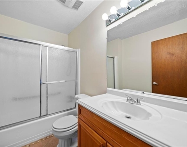 1131 Lafayette Drive Sw - Photo Thumbnail 17
