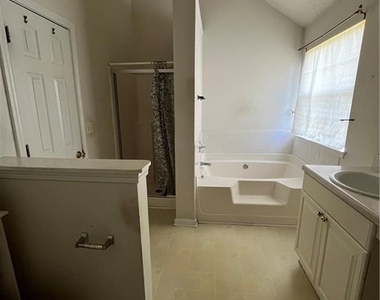 5420 Sapphire Circle - Photo Thumbnail 20