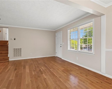 37 Skyview Circle - Photo Thumbnail 10