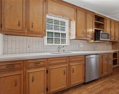 37 Skyview Circle - Photo Thumbnail 12