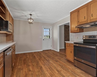 37 Skyview Circle - Photo Thumbnail 13